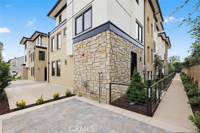 826 Sunset B, Arcadia, CA 91007