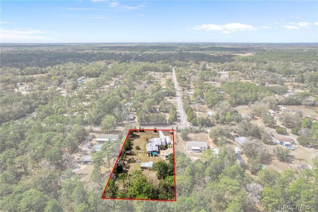 2901 S Pine Ridge Avenue, Homosassa, FL 34448