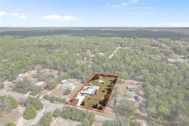 2901 S Pine Ridge Avenue, Homosassa, FL 34448
