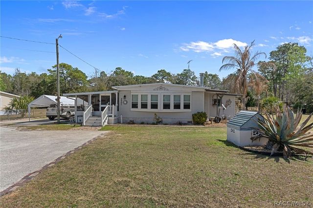 2901 S Pine Ridge Avenue, Homosassa, FL 34448