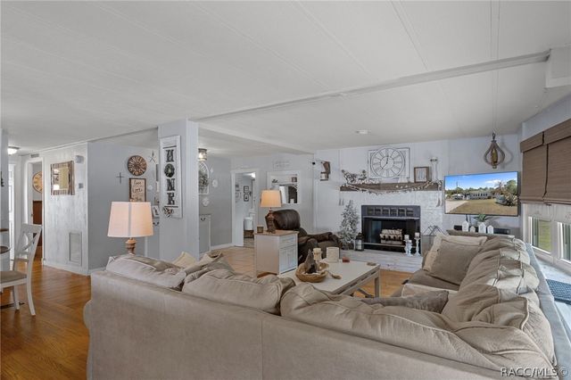 2901 S Pine Ridge Avenue, Homosassa, FL 34448