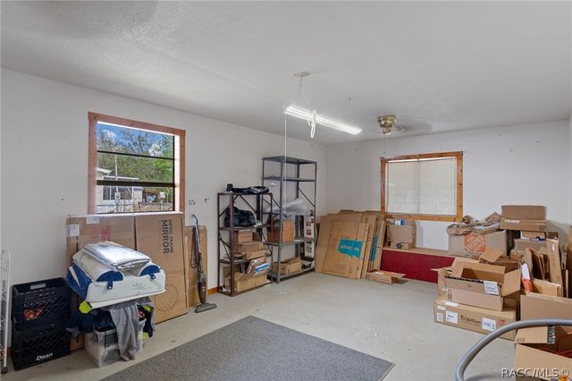 2901 S Pine Ridge Avenue, Homosassa, FL 34448