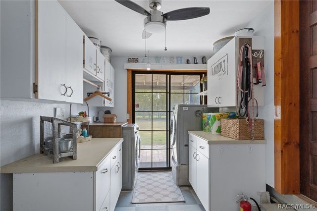 2901 S Pine Ridge Avenue, Homosassa, FL 34448