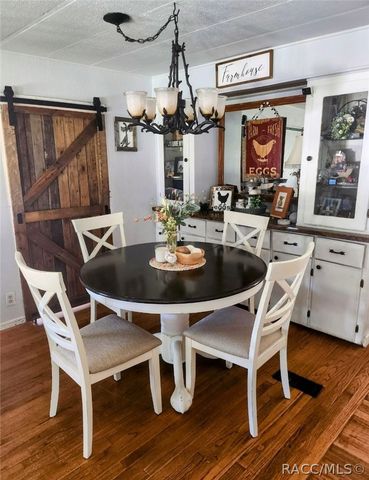 2901 S Pine Ridge Avenue, Homosassa, FL 34448