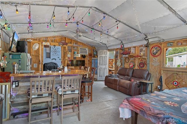 2901 S Pine Ridge Avenue, Homosassa, FL 34448