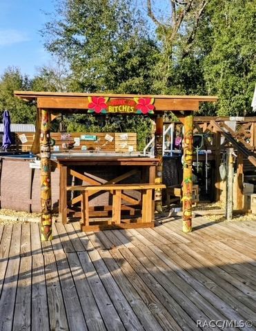 2901 S Pine Ridge Avenue, Homosassa, FL 34448