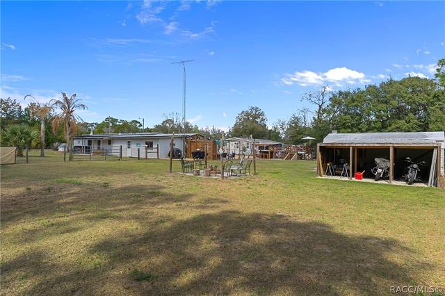 2901 S Pine Ridge Avenue, Homosassa, FL 34448