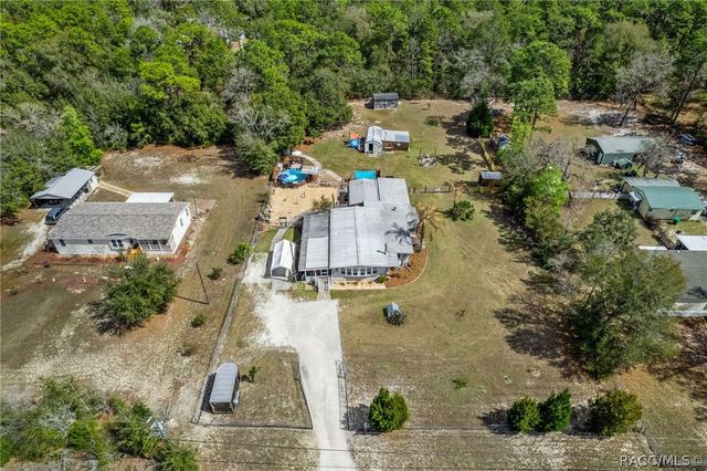 2901 S Pine Ridge Avenue, Homosassa, FL 34448