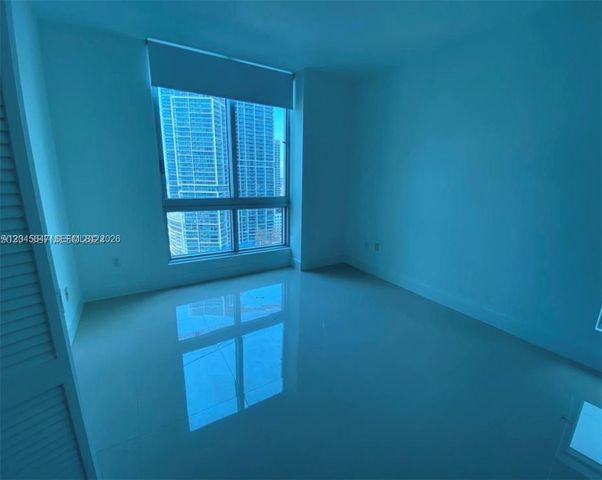 300 S Biscayne Blvd T-2302, Miami, FL 33131