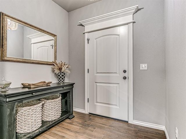 20547 N Santa Fe Avenue, Harrah, OK 73045