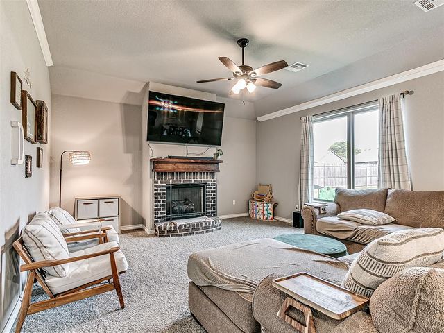 20547 N Santa Fe Avenue, Harrah, OK 73045