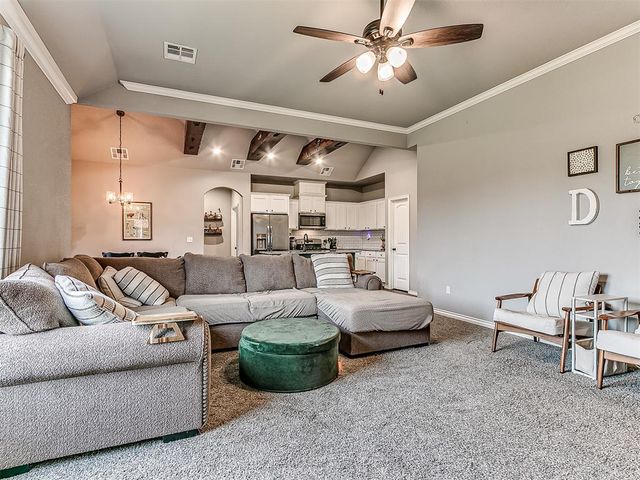 20547 N Santa Fe Avenue, Harrah, OK 73045