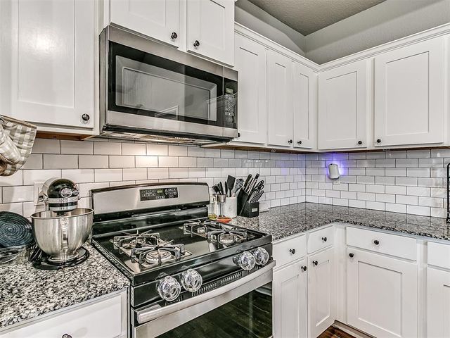 20547 N Santa Fe Avenue, Harrah, OK 73045
