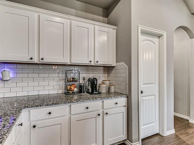 20547 N Santa Fe Avenue, Harrah, OK 73045