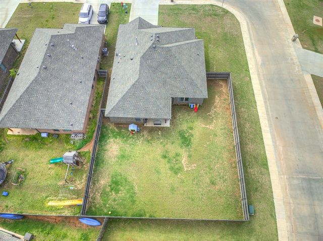 20547 N Santa Fe Avenue, Harrah, OK 73045