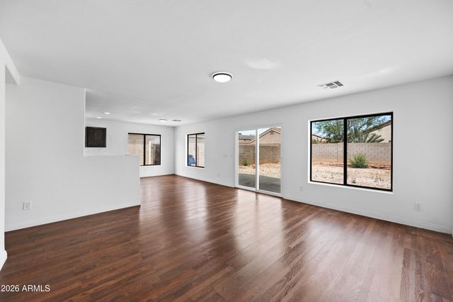 12926 W REDFIELD Road, El Mirage, AZ 85335