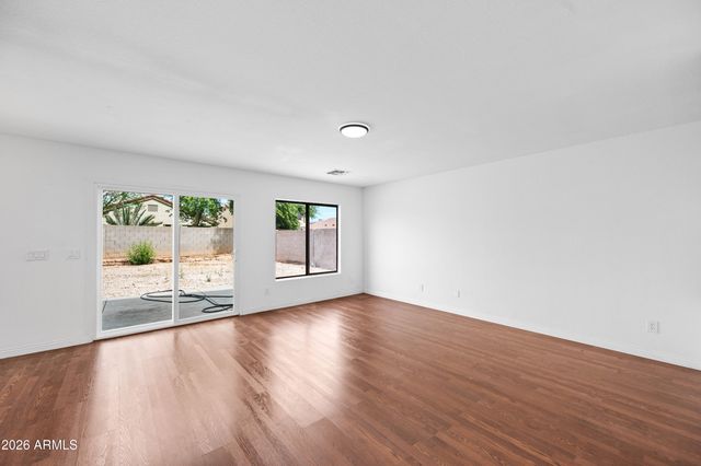 12926 W REDFIELD Road, El Mirage, AZ 85335