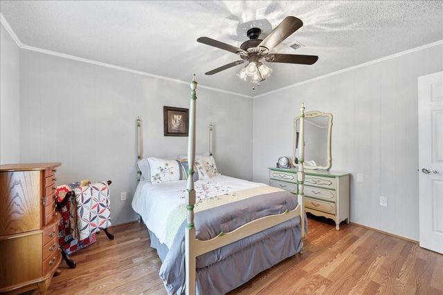 3212 Timberlane Circle, Orange, TX 77632