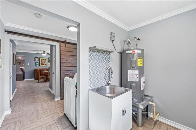 3212 Timberlane Circle, Orange, TX 77632