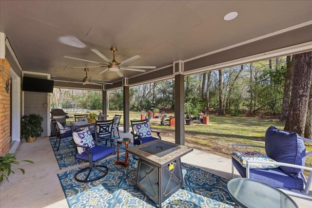 3212 Timberlane Circle, Orange, TX 77632