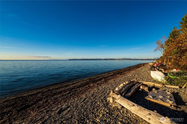 8738 Charel Drive, Blaine, WA 98230