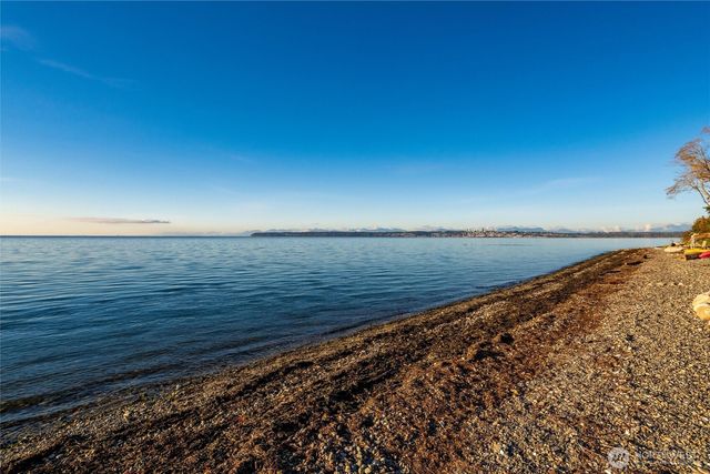 8738 Charel Drive, Blaine, WA 98230