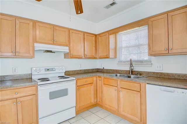 2289 Speckled Rock LN, Virginia Beach, VA 23456