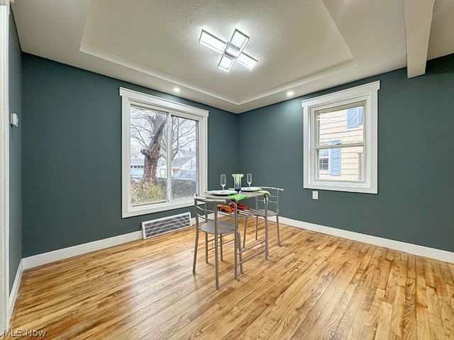 22000 Kennison Avenue, Euclid, OH 44123