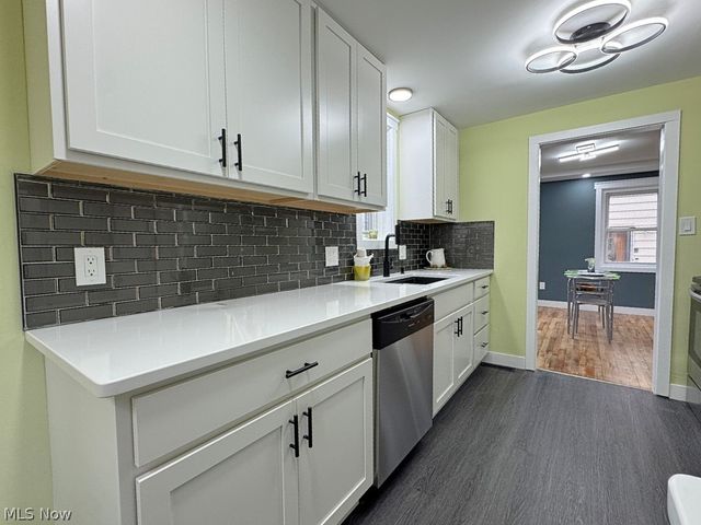 22000 Kennison Avenue, Euclid, OH 44123