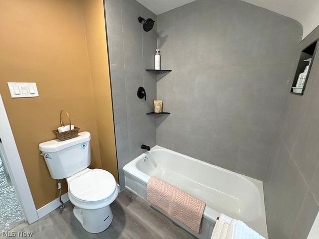 22000 Kennison Avenue, Euclid, OH 44123