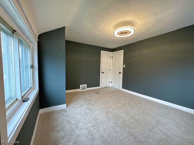 22000 Kennison Avenue, Euclid, OH 44123