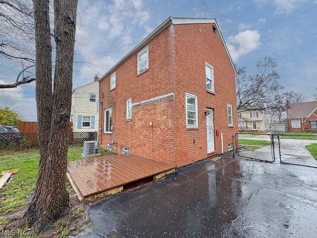 22000 Kennison Avenue, Euclid, OH 44123