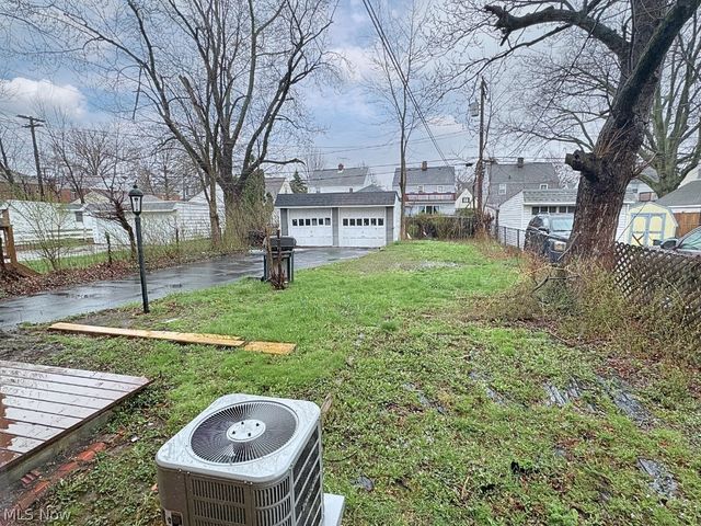 22000 Kennison Avenue, Euclid, OH 44123