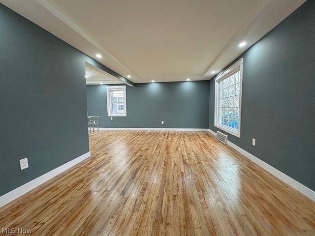 22000 Kennison Avenue, Euclid, OH 44123