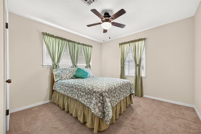 821 Bernard Avenue, Rosenberg, TX 77471