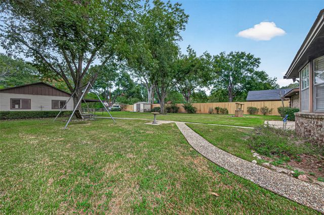 821 Bernard Avenue, Rosenberg, TX 77471