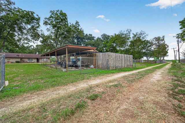 821 Bernard Avenue, Rosenberg, TX 77471