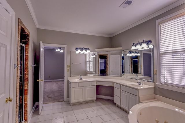 1339 RIDING BROOK DR, Collierville, TN 38017