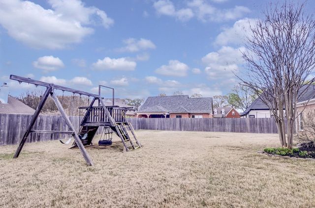 1339 RIDING BROOK DR, Collierville, TN 38017