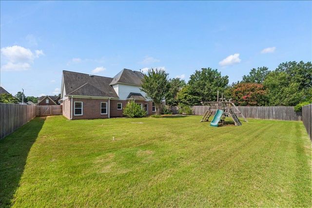 1339 RIDING BROOK DR, Collierville, TN 38017