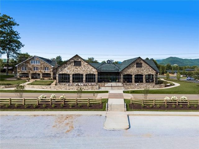 31 Bear Creek Lane, Clayton, GA 30525