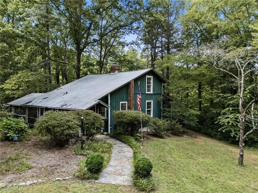31 Bear Creek Lane, Clayton, GA 30525