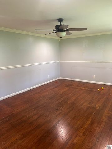 2200 Homewood Dr, Paducah, KY 42003