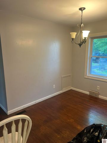 2200 Homewood Dr, Paducah, KY 42003