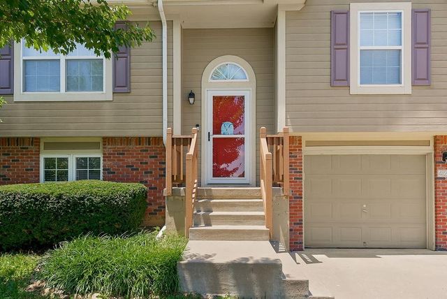 421 Golfview Drive, Pleasant Hill, MO 64080