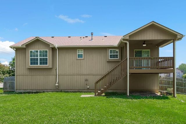 421 Golfview Drive, Pleasant Hill, MO 64080