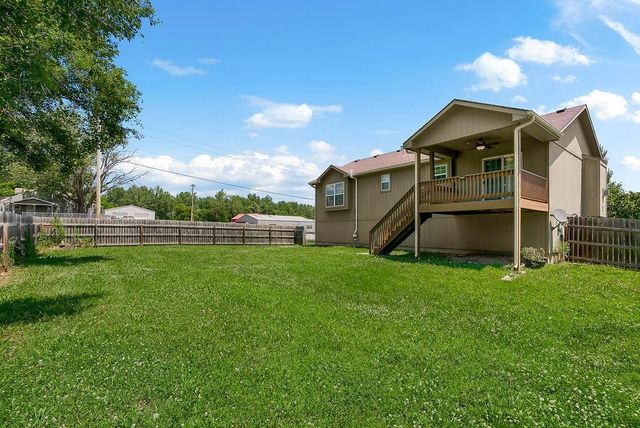 421 Golfview Drive, Pleasant Hill, MO 64080