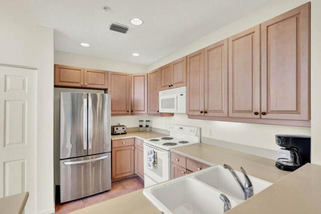 5799 NE Island Cove Way 1404, Stuart, FL 34996