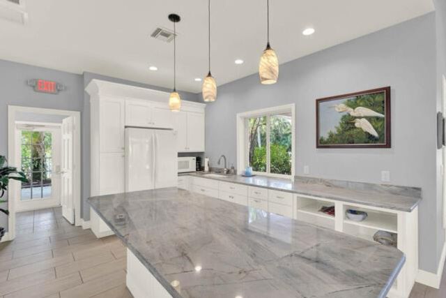 5799 NE Island Cove Way 1404, Stuart, FL 34996