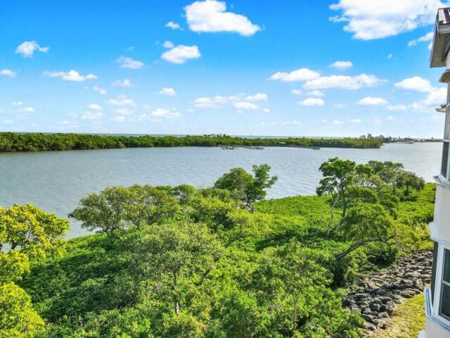 5799 NE Island Cove Way 1404, Stuart, FL 34996